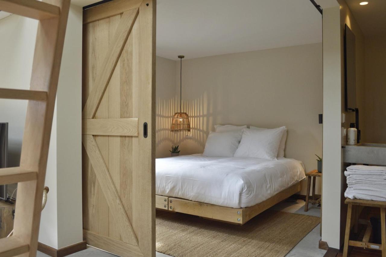 בורן Van Heeckeren Apartments & Suites Buren מראה חיצוני תמונה