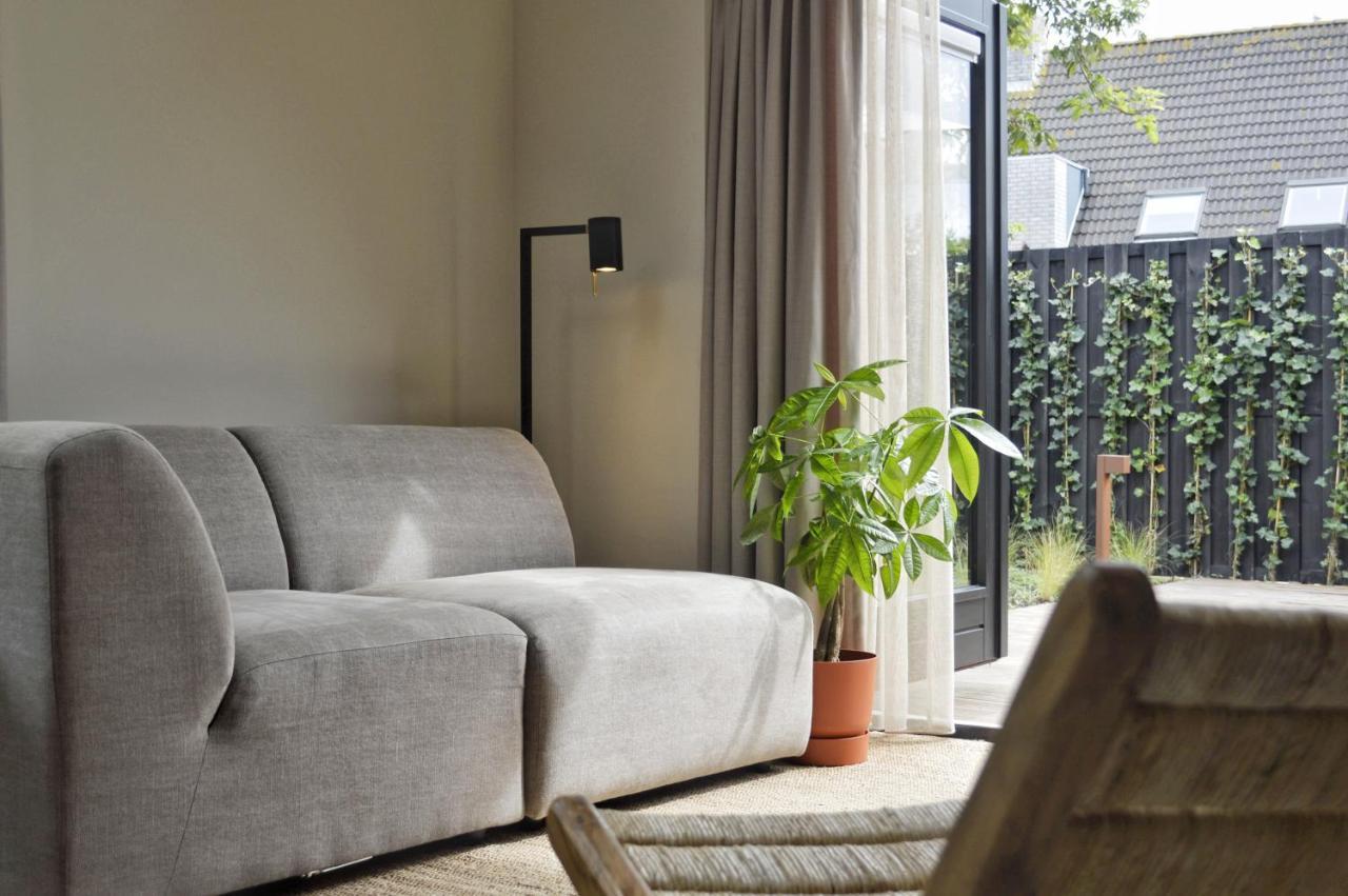 בורן Van Heeckeren Apartments & Suites Buren מראה חיצוני תמונה